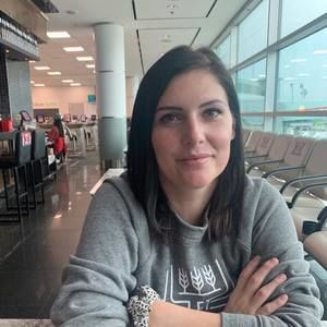 Meet your Posher, Joanie